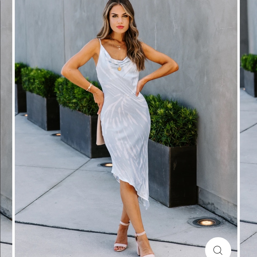 VICI TIE DYE MIDI SLIP DRESS - LIGHT BLUE